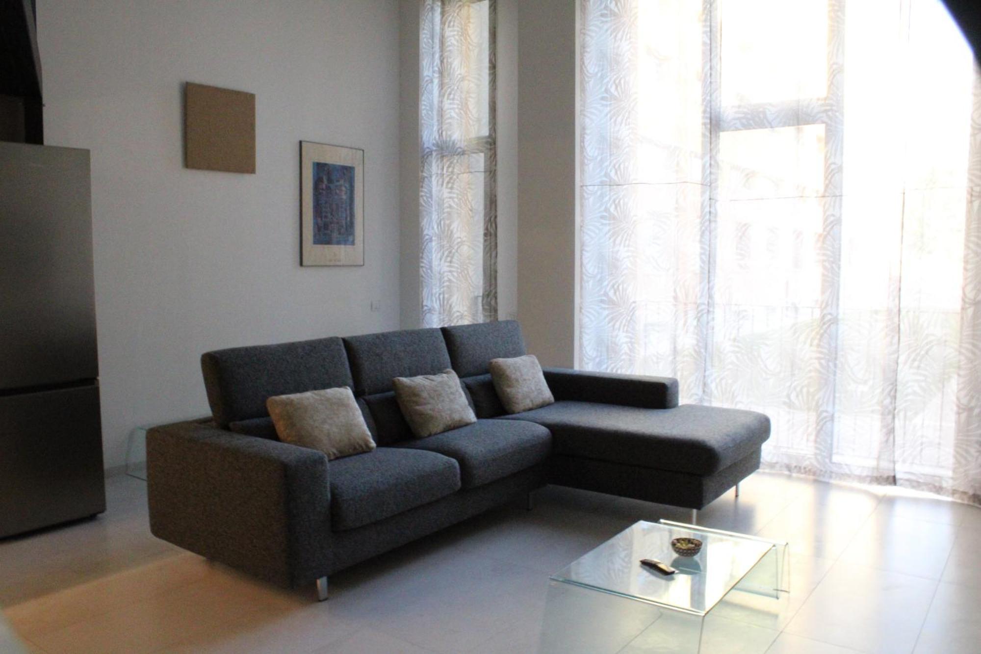 Milan Space Loft - Apartment Close To M5 Subway - Free Parking - Sky & Netflix Tv Bagian luar foto
