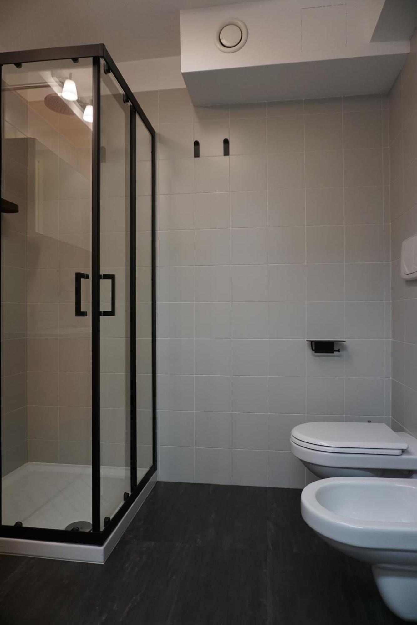 Milan Space Loft - Apartment Close To M5 Subway - Free Parking - Sky & Netflix Tv Bagian luar foto